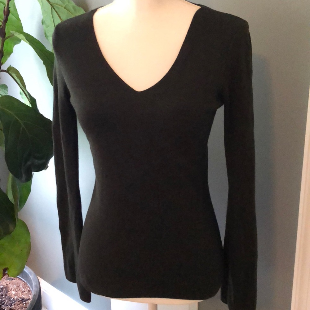Cotton sweater with slit sides and wide sleeves